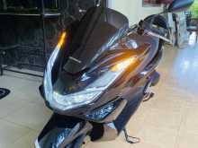 Honda PCX 125cc 2022 Motorbike