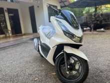 Honda PCX 2024 Motorbike