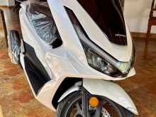 Honda Pcx 125 2025 Motorbike
