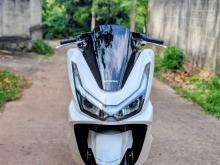 Honda PCX 2025 Motorbike