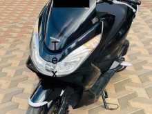 Honda PCX 2017 Motorbike