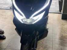https://riyasewana.com/uploads/honda-pcx-150-1410304422662.jpg