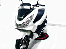 https://riyasewana.com/uploads/honda-pcx-150-1416555513762.jpg