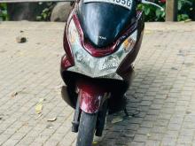 https://riyasewana.com/uploads/honda-pcx-150-161944176485.jpg