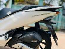 https://riyasewana.com/uploads/honda-pcx-150-169122113154.jpg