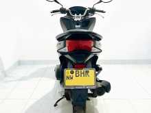 https://riyasewana.com/uploads/honda-pcx-150-1818564513094.jpg