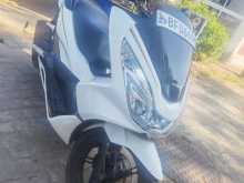 Honda PCX 150 2017 motorcycle