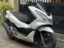 Honda PCX 150 2017 Motorbike