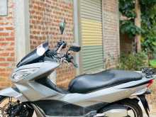 https://riyasewana.com/uploads/honda-pcx-150-221432544532.jpg