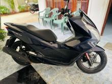 https://riyasewana.com/uploads/honda-pcx-150-221554346296.jpg