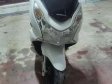https://riyasewana.com/uploads/honda-pcx-150-231700586365.jpg
