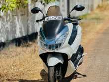 https://riyasewana.com/uploads/honda-pcx-150-2322544713952.jpg