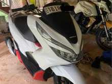 https://riyasewana.com/uploads/honda-pcx-150-2522283622332.jpg