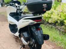 https://riyasewana.com/uploads/honda-pcx-150-2718483513374.jpg
