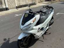 https://riyasewana.com/uploads/honda-pcx-150-3011172913322.jpg
