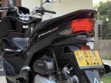 https://riyasewana.com/uploads/honda-pcx-150-3019053022603.jpg