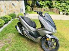 https://riyasewana.com/uploads/honda-pcx-150-3119133822343.jpg
