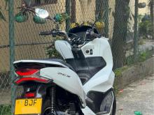 https://riyasewana.com/uploads/honda-pcx-150-39511324741.jpg