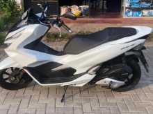 https://riyasewana.com/uploads/honda-pcx-150-51900111664.jpg