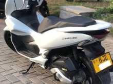 https://riyasewana.com/uploads/honda-pcx-150-51900111785.jpg