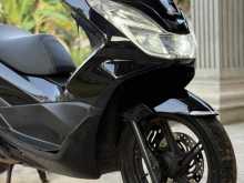https://riyasewana.com/uploads/honda-pcx-150-59113022083.jpg