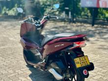 https://riyasewana.com/uploads/honda-pcx-150-61656576225.jpg