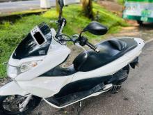 https://riyasewana.com/uploads/honda-pcx-150cc-9058146994.jpg
