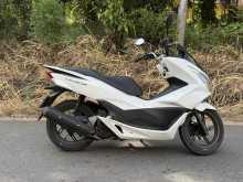 https://riyasewana.com/uploads/honda-pcx-150cx-49444622303.jpg