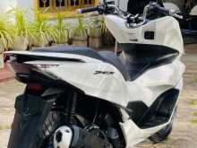 https://riyasewana.com/uploads/honda-pcx-1511595113674.jpg