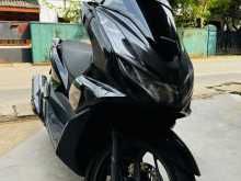 Honda PCX 160 2023 Motorbike