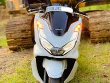 Honda PCX 2021 Motorbike