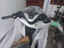https://riyasewana.com/uploads/honda-pcx-160-1022044513862.jpg