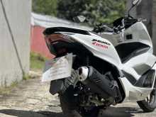 https://riyasewana.com/uploads/honda-pcx-160-1121095522132.jpg