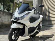 https://riyasewana.com/uploads/honda-pcx-160-1121095622383.jpg