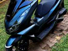 https://riyasewana.com/uploads/honda-pcx-160-11641364382.jpg