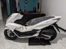 https://riyasewana.com/uploads/honda-pcx-160-119024513712.jpg