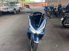 Honda PCX 160 2025 Motorbike