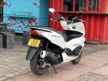 https://riyasewana.com/uploads/honda-pcx-160-1220360222162.jpg