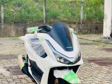 Honda PCX 160 2025 Motorbike