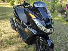 https://riyasewana.com/uploads/honda-pcx-160-152158524912.jpg