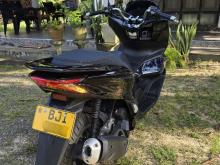 https://riyasewana.com/uploads/honda-pcx-160-152159546444.jpg
