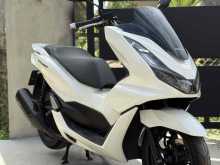 Honda Pcx 160 2023 Motorbike