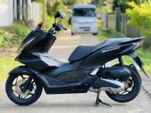 https://riyasewana.com/uploads/honda-pcx-160-1612465722162.jpg