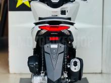 https://riyasewana.com/uploads/honda-pcx-160-1613493719675.jpg