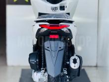 https://riyasewana.com/uploads/honda-pcx-160-1613493819996.jpg
