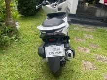 https://riyasewana.com/uploads/honda-pcx-160-16921391813.jpg