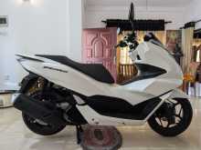 https://riyasewana.com/uploads/honda-pcx-160-181012514243.jpg