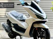 Honda PCX 160 2025 Motorbike