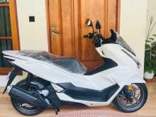 https://riyasewana.com/uploads/honda-pcx-160-1816554313072.jpg