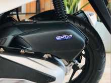 https://riyasewana.com/uploads/honda-pcx-160-1912205422893.jpg